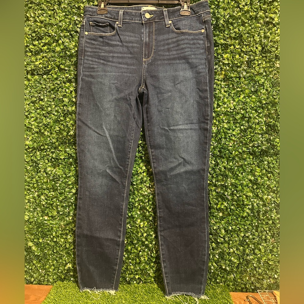 PAIGE Jeans Verdugo Ankle Frayed - Size 31 - PERFECT!